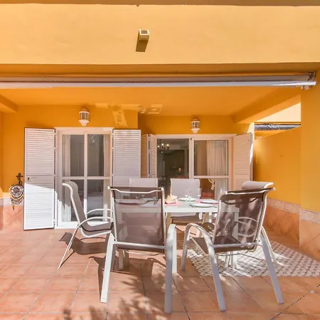 Arenas Apartment